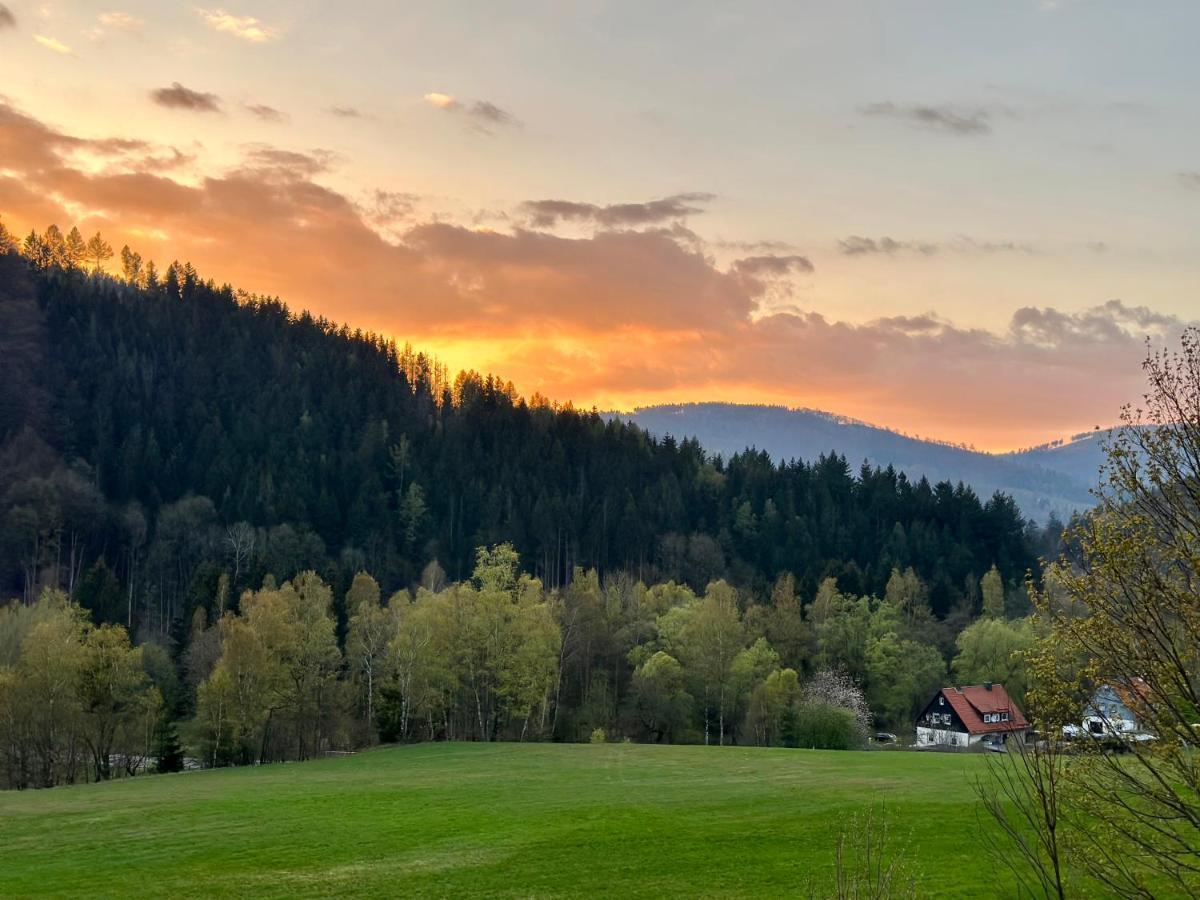Schoene Aussicht! لانغلسهايم المظهر الخارجي الصورة